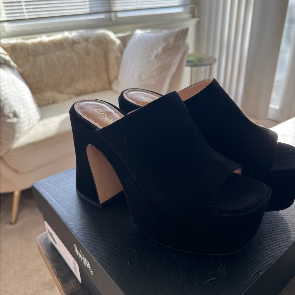 COACH Bobi Platform Suede Sandal Black 6.5